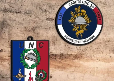 Porte-clés en PVC 2D sur-mesure pour l'Union nationale des combattants